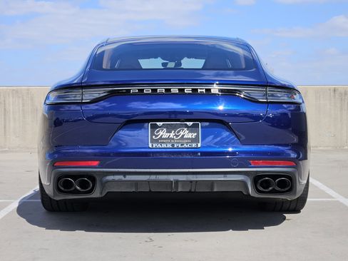 Certified 2023 Porsche Panamera 4 Platinum Edition image 7