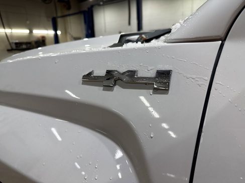 Used 2017 GMC Sierra 3500 4x4 Regular Cab image 7