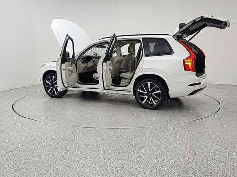 Used 2023 Volvo XC90 T8 Plus w/ Protection Package Premier AWD/4WD image 12