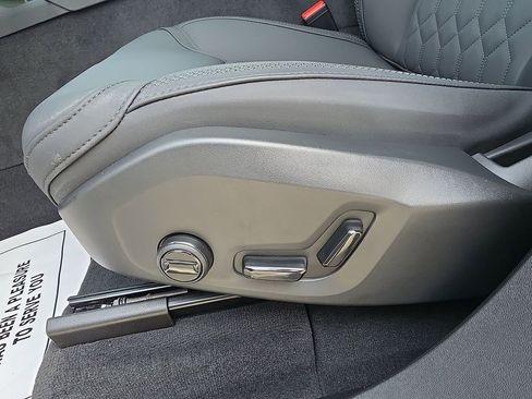 New 2026 Volvo XC90 T8 Plus image 41