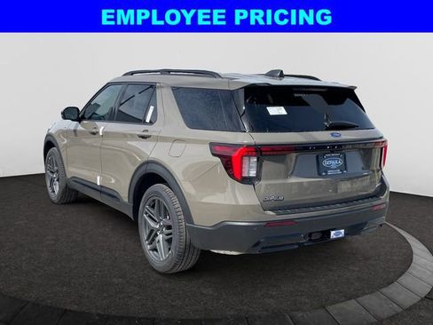 New 2026 Ford Explorer ST-Line AWD/4WD image 3