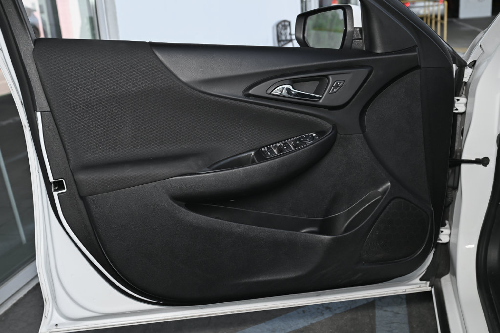 Used 2024 Chevrolet Malibu LT FWD image 21