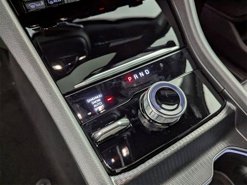 New 2025 Jeep Grand Cherokee Limited w/ Trailer Tow Package image 24