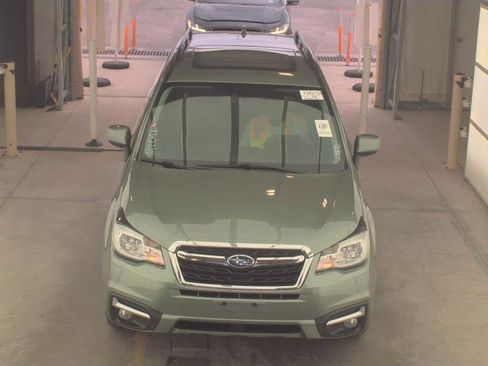Used 2017 Subaru Forester 2.5i Limited w/ Popular Package #2 AWD/4WD image 8