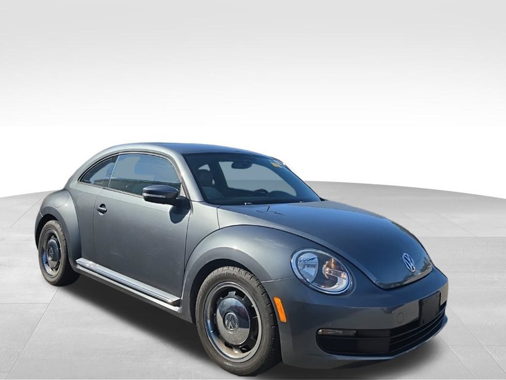 Used 2016 Volkswagen Beetle 1.8T Classic FWD image 8