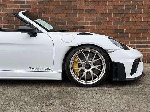 Used 2024 Porsche 718 Boxster Spyder RS w/ Weissach Package image 11