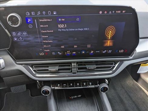 New 2025 Chevrolet Equinox EV RS w/ Convenience Package II image 13