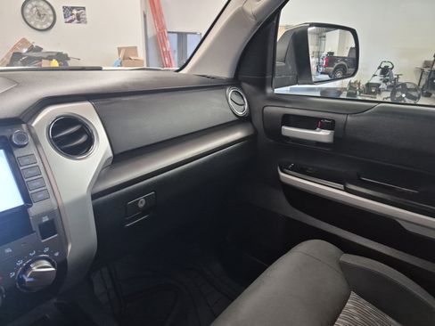 Used 2021 Toyota Tundra SR5 AWD/4WD image 21