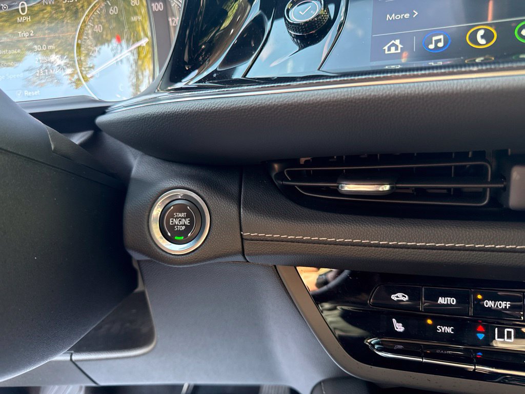 Used 2023 Buick Envision Essence AWD/4WD image 31