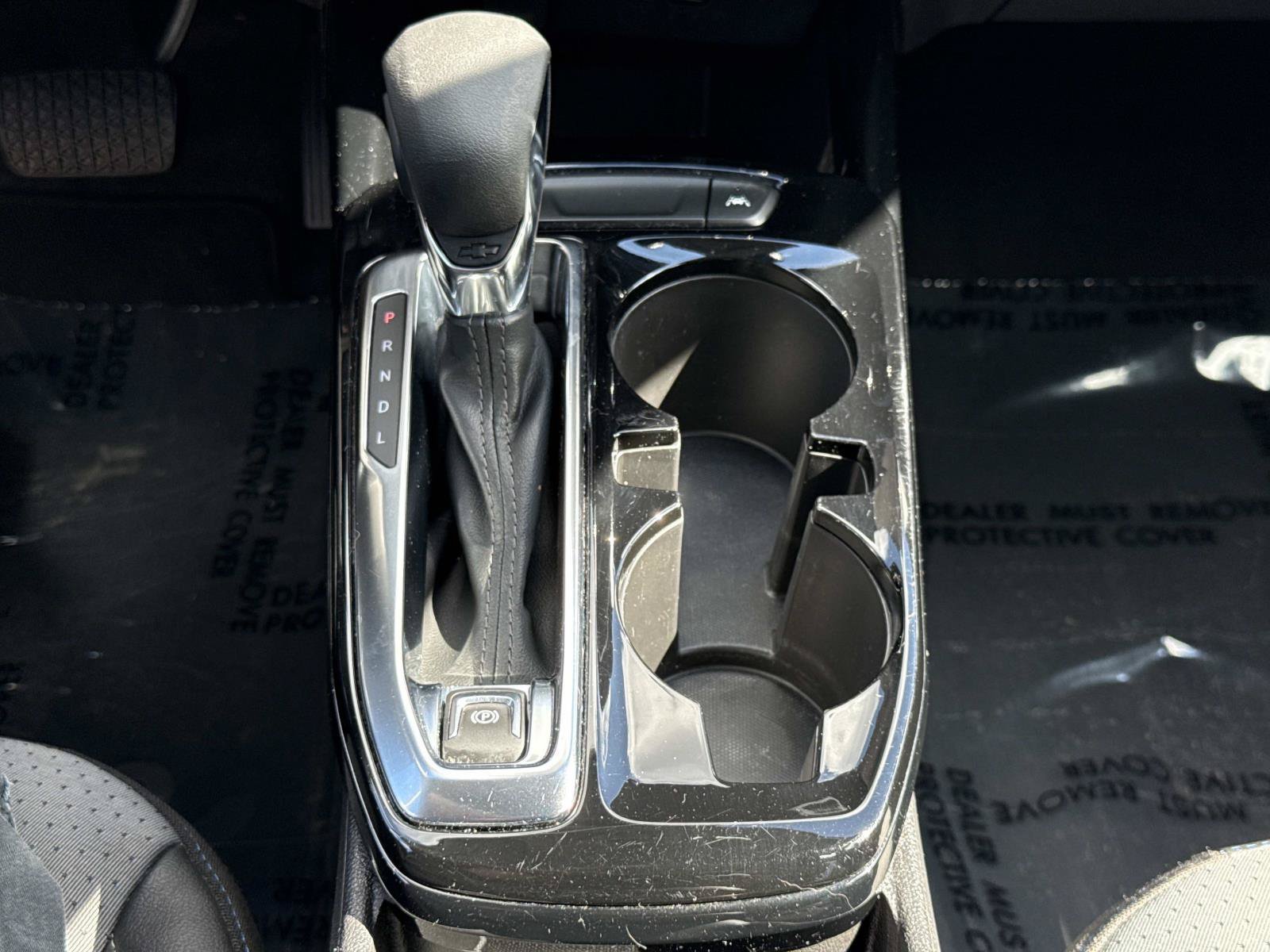 Used 2025 Chevrolet Trax LT FWD image 13