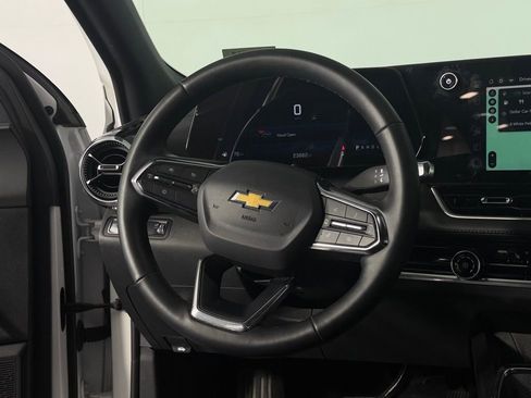 Used 2025 Chevrolet Equinox LT image 13