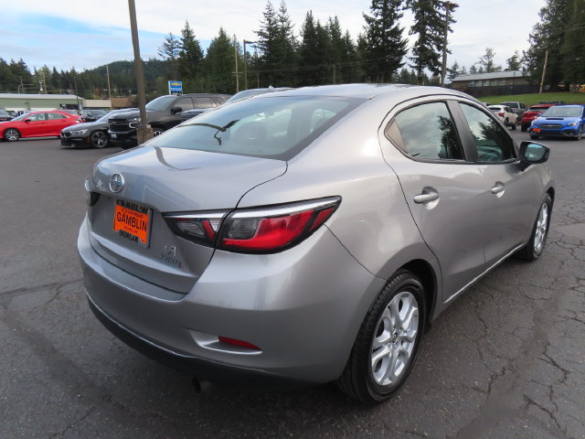 Used 2016 Scion iA FWD image 8