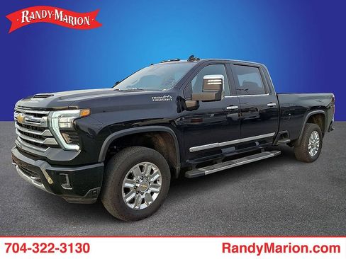 Used 2024 Chevrolet Silverado 3500 High Country w/ High Country Premium Package AWD/4WD image 1