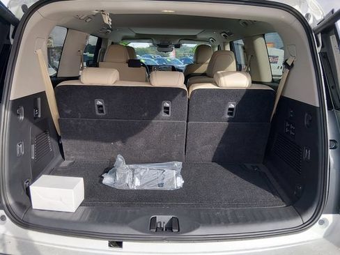 Certified 2026 Nissan Armada Platinum Reserve AWD/4WD image 15