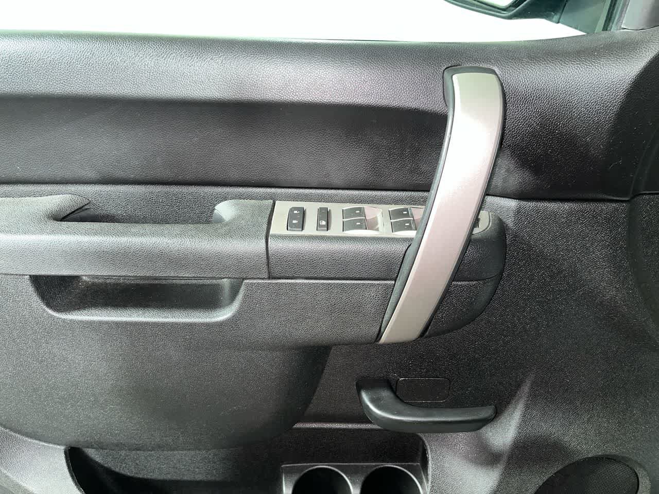 Used 2010 GMC Sierra 1500 SL AWD/4WD image 13