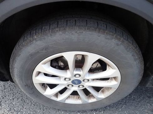 Used 2020 Ford Escape SE AWD/4WD image 10