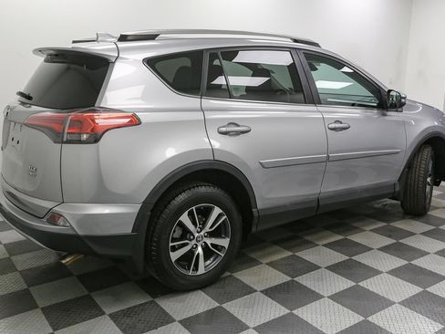 Used 2017 Toyota RAV4 XLE w/ Plus Special Value Package AWD/4WD image 8