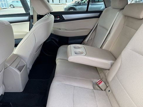 Used 2015 Subaru Outback 2.5i Premium image 10