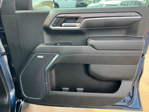 Certified 2023 Chevrolet Silverado 1500 LTZ w/ Technology Package image 23