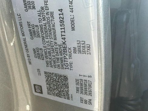 New 2026 GMC Canyon Elevation w/ Convenience Package image 15