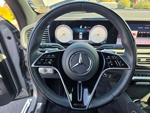 Used 2024 Mercedes-Benz Maybach GLS 600 4MATIC image 14