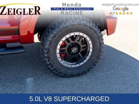 Used 2017 Ford F150 Lariat w/ Equipment Group 502A Luxury AWD/4WD image 9