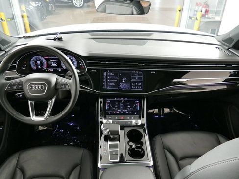 Used 2025 Audi Q7 3.0T Premium Plus AWD/4WD image 23