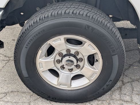 Used 2016 Ford F350 XLT w/ XLT Value Package image 13