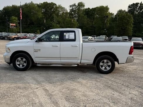 Used 2019 RAM 1500 Classic SLT AWD/4WD image 3