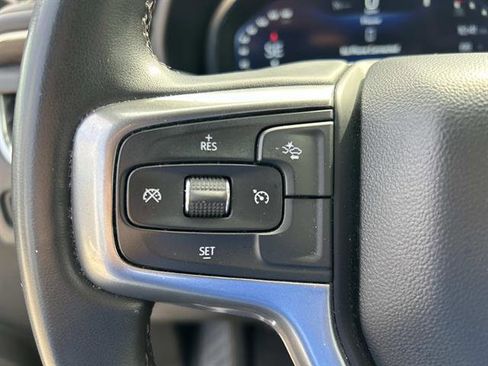 Used 2023 Chevrolet Suburban LT image 29