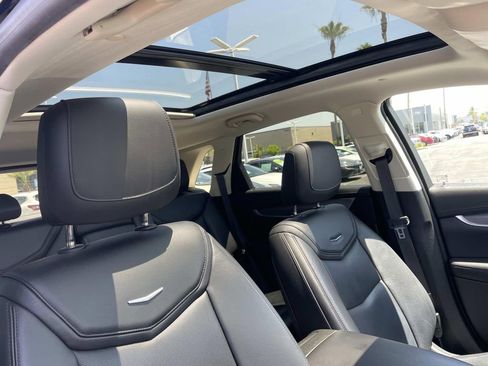 Used 2017 Cadillac XT5 Luxury w/ Driver Awareness Package FWD image 29