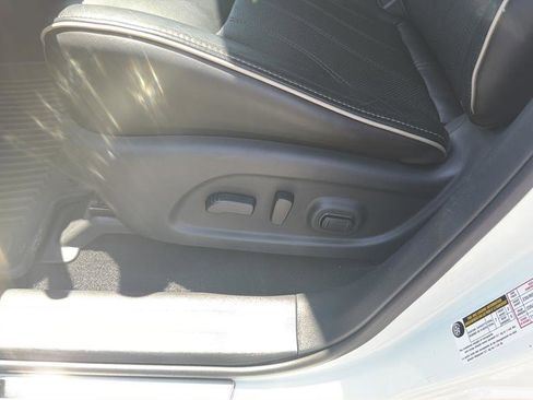 Used 2017 INFINITI QX60 Luxe w/ Premium Plus Package AWD/4WD image 26