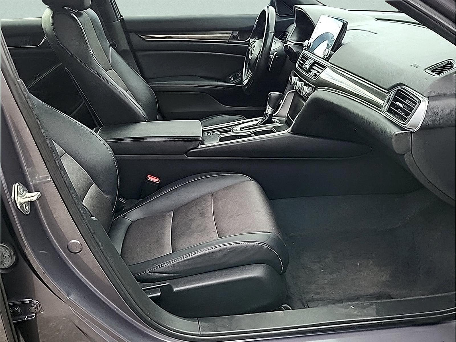 Used 2020 Honda Accord Sport image 10
