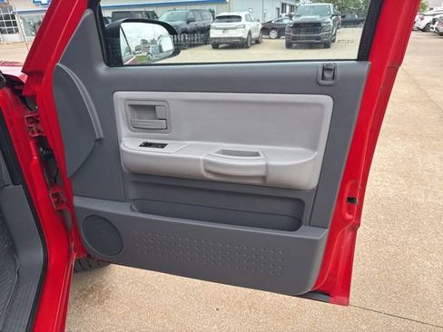 Used 2007 Dodge Dakota SLT w/ Sport Appearance Group AWD/4WD image 22