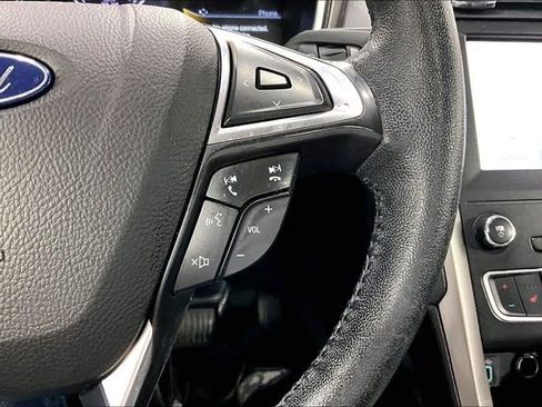 Used 2020 Ford Fusion SEL FWD image 13