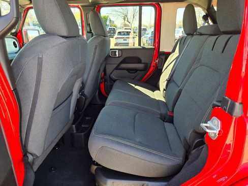 Used 2025 Jeep Wrangler Sahara 4xe w/ Safety Group image 9