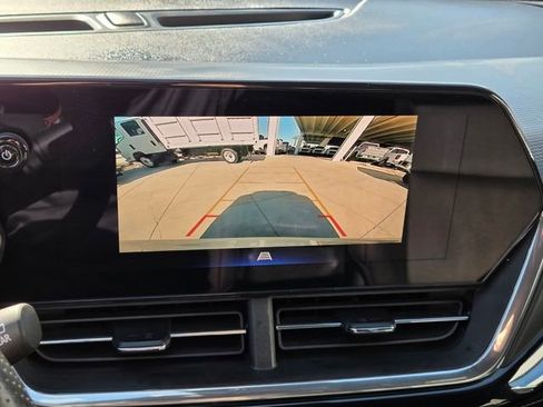 Certified 2024 Chevrolet Trax RS w/ Sunroof Package image 20