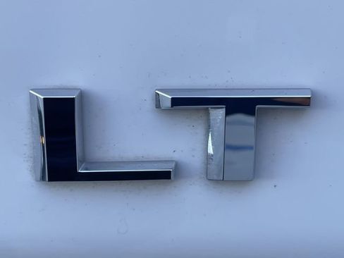 Used 2022 Chevrolet Silverado 1500 LT Trail Boss w/ Bed Protection Package AWD/4WD image 28