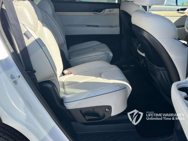 Used 2024 Hyundai Palisade Limited FWD image 29