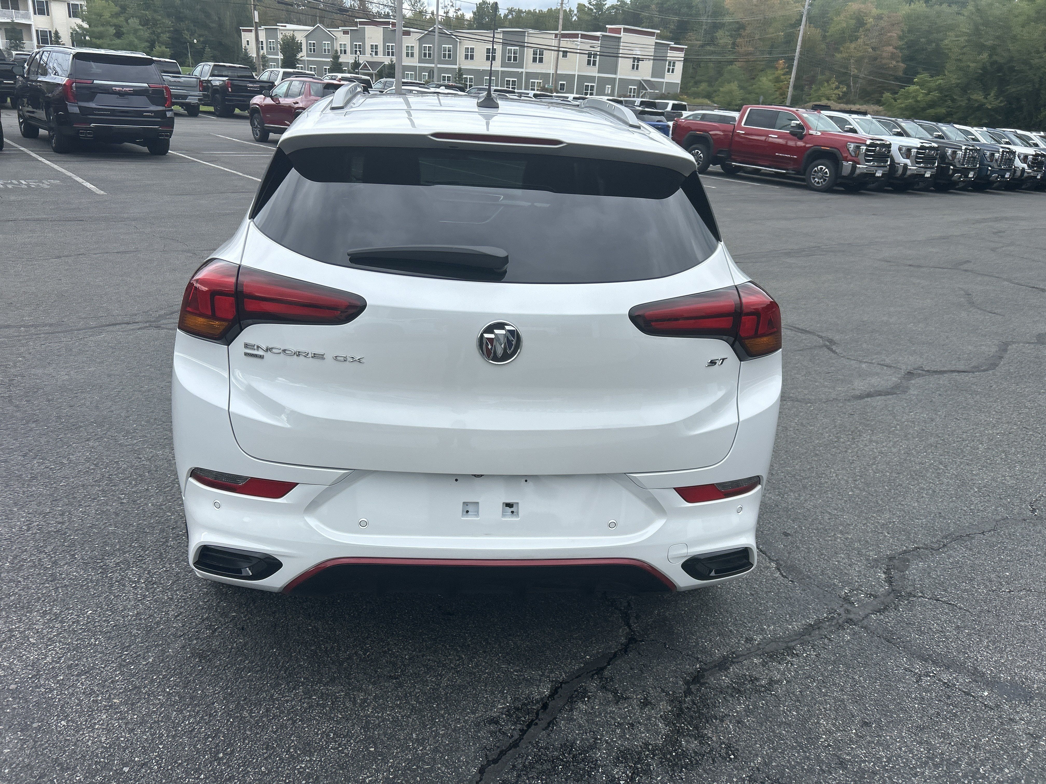 Used 2021 Buick Encore GX Select w/ Advanced Technology Package AWD/4WD image 6