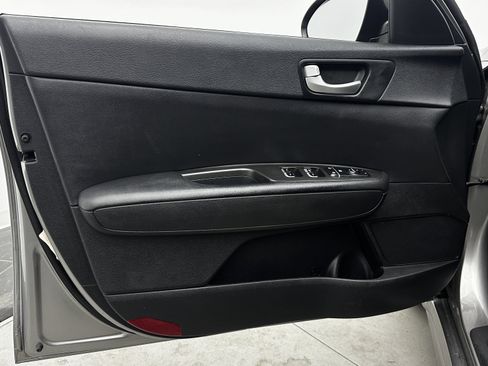 Used 2018 Kia Optima LX image 10