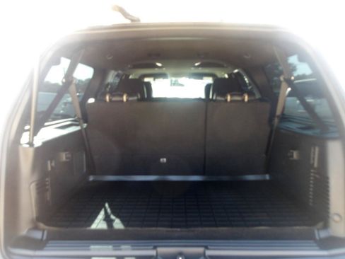 Used 2017 Ford Expedition EL XLT w/ Equipment Group 202A RWD image 13