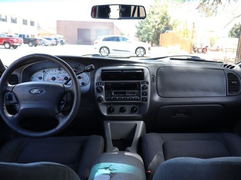 Used 2001 Ford Explorer Sport image 16