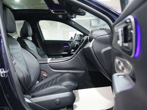 Used 2023 Mercedes-Benz GLC 300 4MATIC image 23