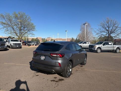 Used 2025 Ford Escape ST-Line image 5