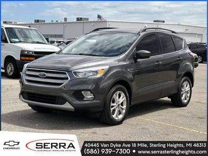 Used 2018 Ford Escape SE w/ SE Sync 3 Package