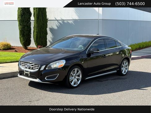 Used 2012 Volvo S60 T5 FWD image 1