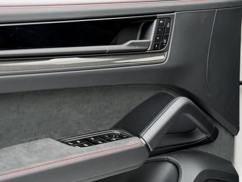 New 2026 Porsche Cayenne GTS AWD/4WD image 8
