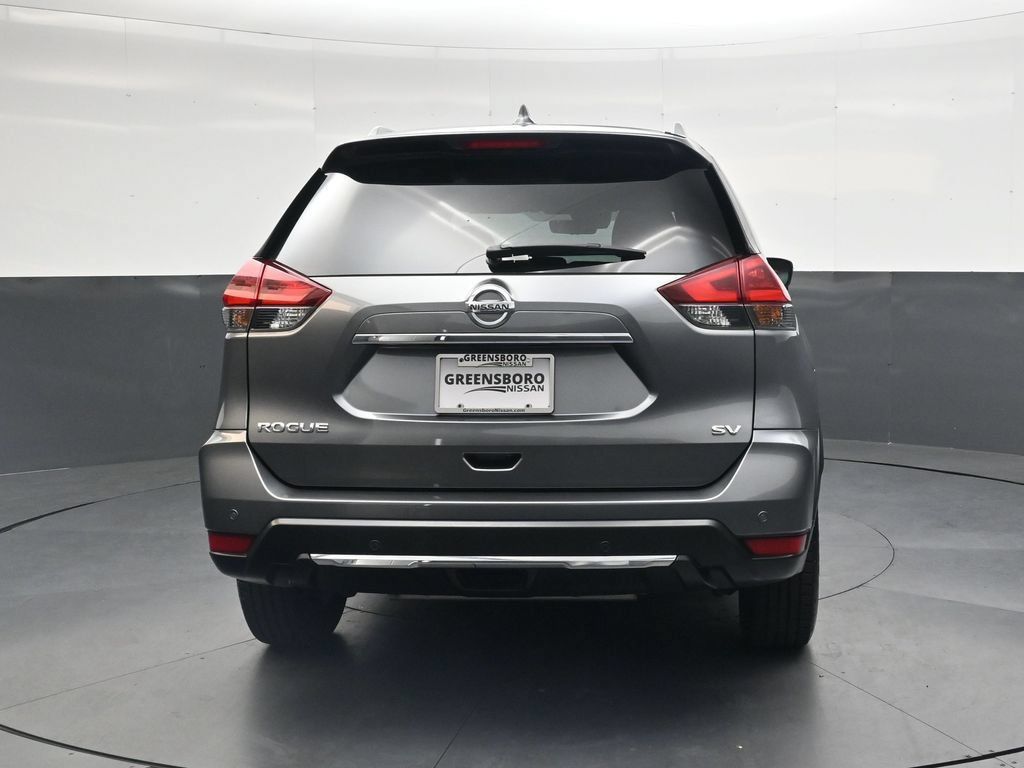 Used 2019 Nissan Rogue SV w/ Premium Package FWD image 7