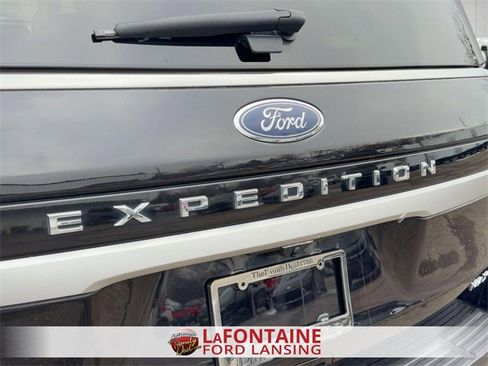 Used 2024 Ford Expedition Max XLT image 10
